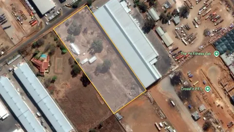 20 000m2 Agri land for sale on 86 Maple Street